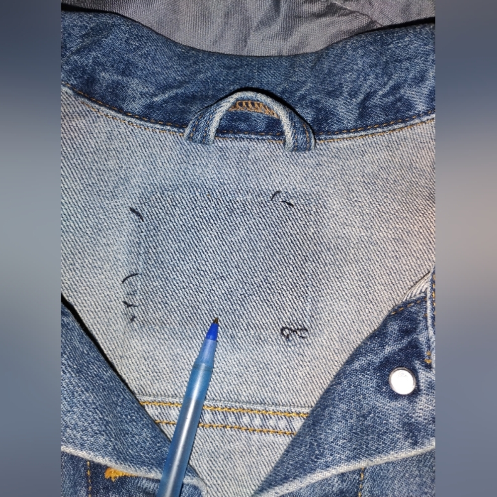 Levi jean Jacket 🧥 - Picture 2 of 4